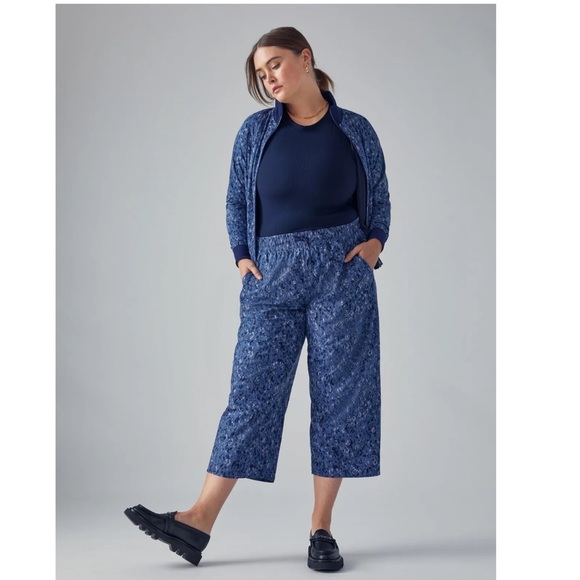 NWT Athleta Brooklyn Bomber Jacket, Size XL Captivate Chrome Blue - Picture 5 of 5